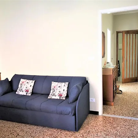 La Casa Di Laura Apartment *
